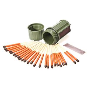 UCO Hurricane Match Kit with 25 Matches Green